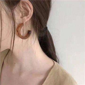 女朋友的恋爱小屋手机版下载